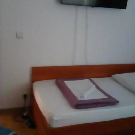 Casa Lili Homestay *